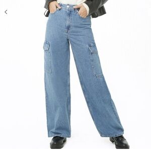 Forever 21 Premium Women's Blue Cargo Jeans Size 29